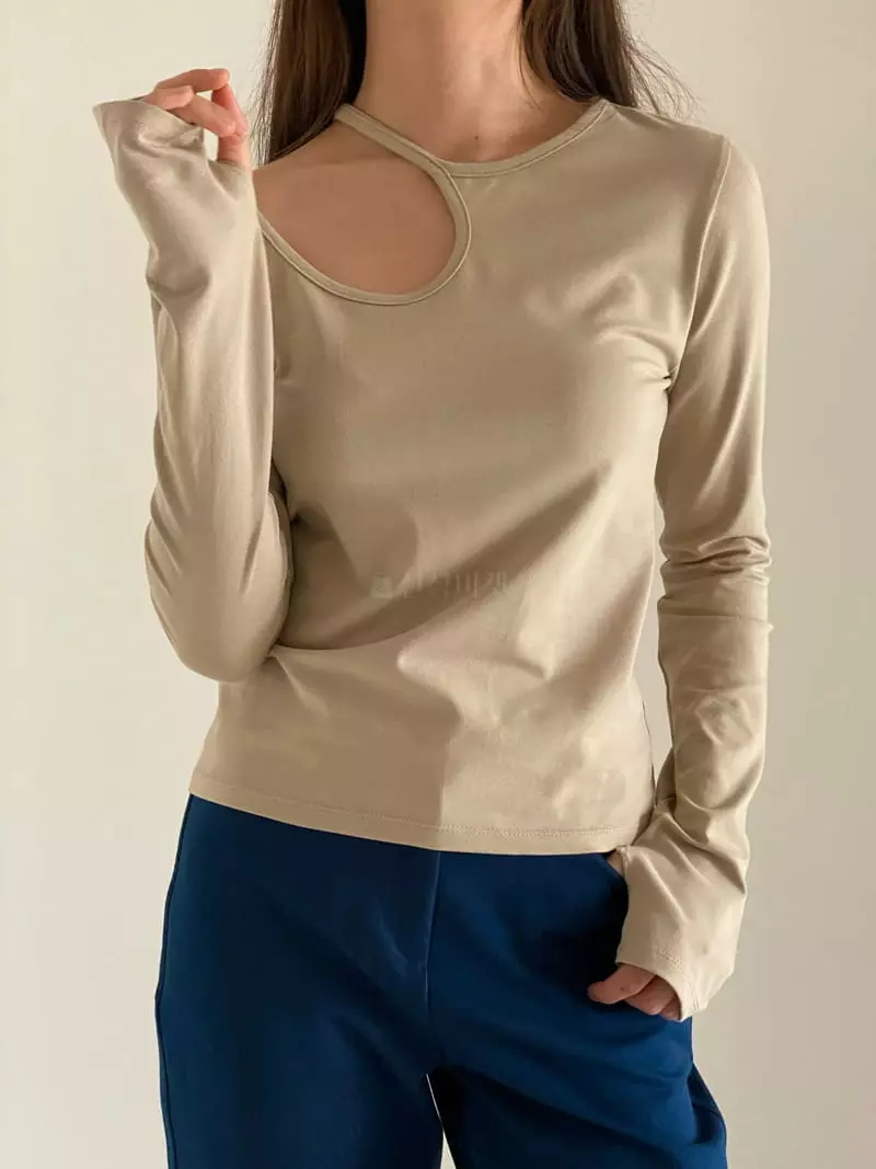 Villabutton - Korean Women Fashion - #pursuepretty - Unbal Whole Tee