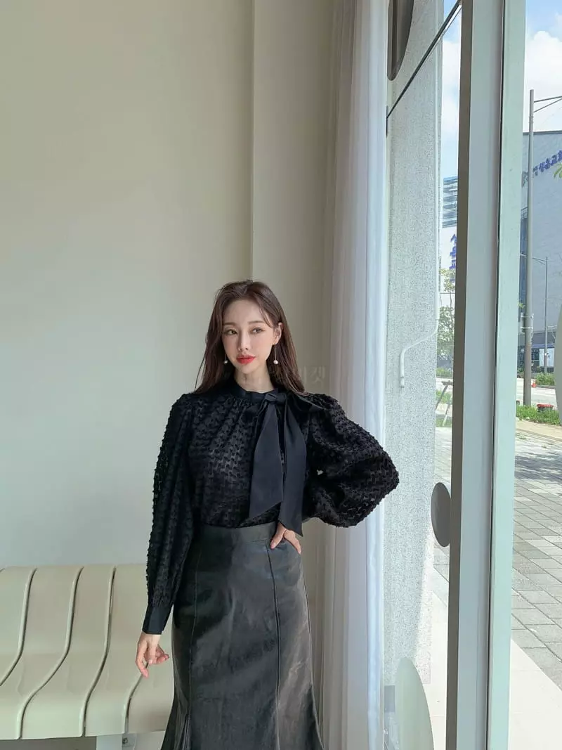 Vincent - Korean Women Fashion - #momslook - Muse Blouse - 7