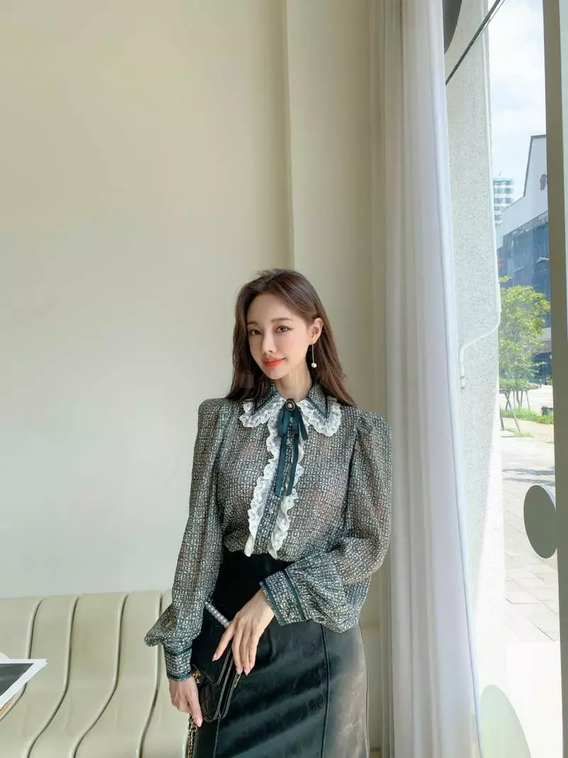 Vincent - Korean Women Fashion - #momslook - Guzi Blouse - 8