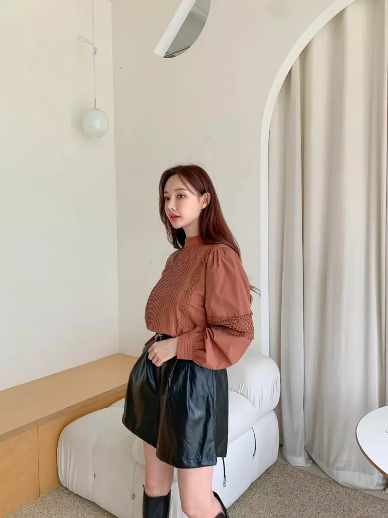 Vincent - Korean Women Fashion - #momslook - Pintuck Blouse - 11