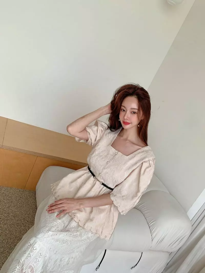 Vincent - Korean Women Fashion - #restrostyle - Pudding Blouse - 3