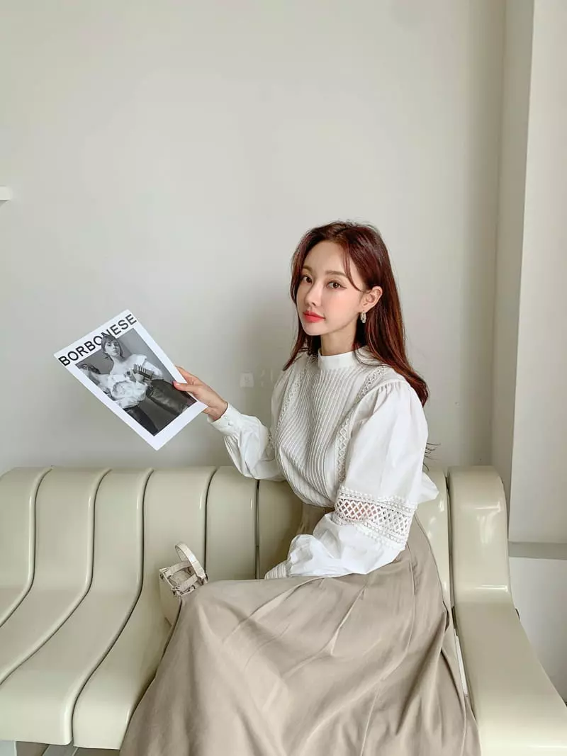 Vincent - Korean Women Fashion - #romanticstyle - Pintuck Blouse - 5