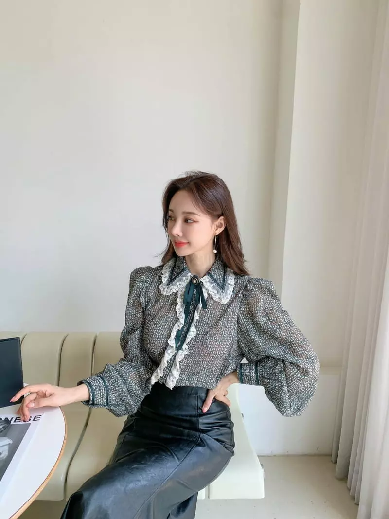 Vincent - Korean Women Fashion - #vintageinspired - Guzi Blouse - 10