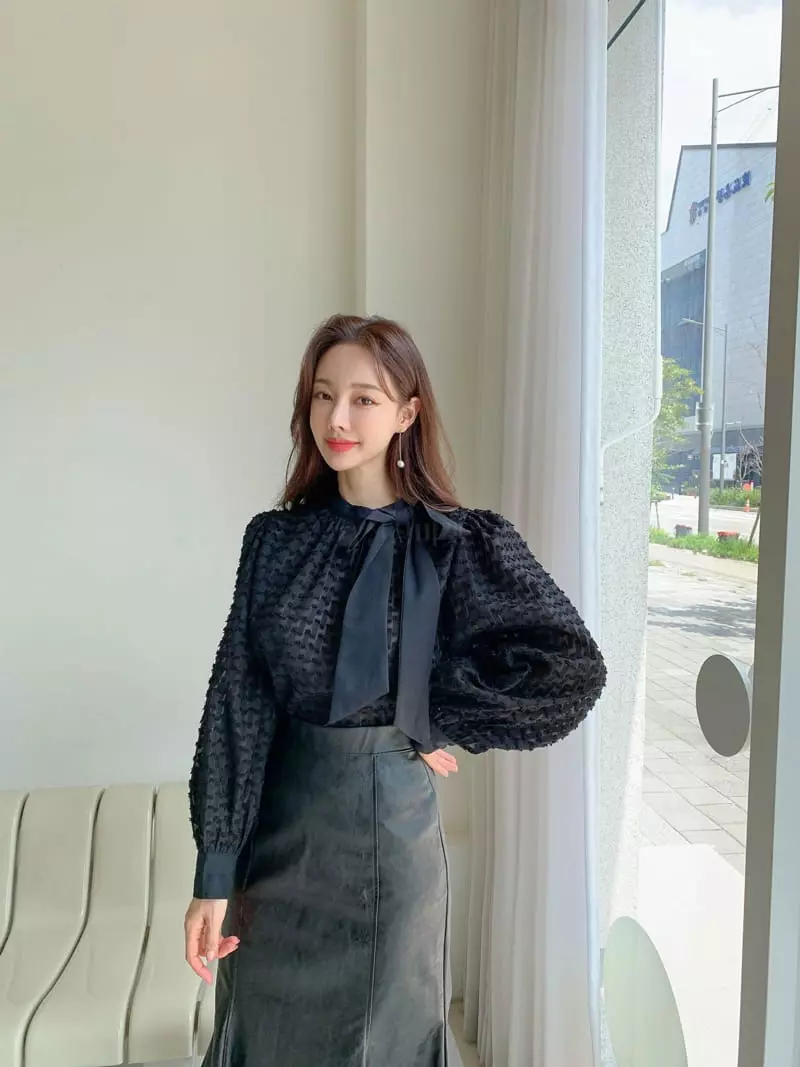 Vincent - Korean Women Fashion - #womensfashion - Muse Blouse - 6