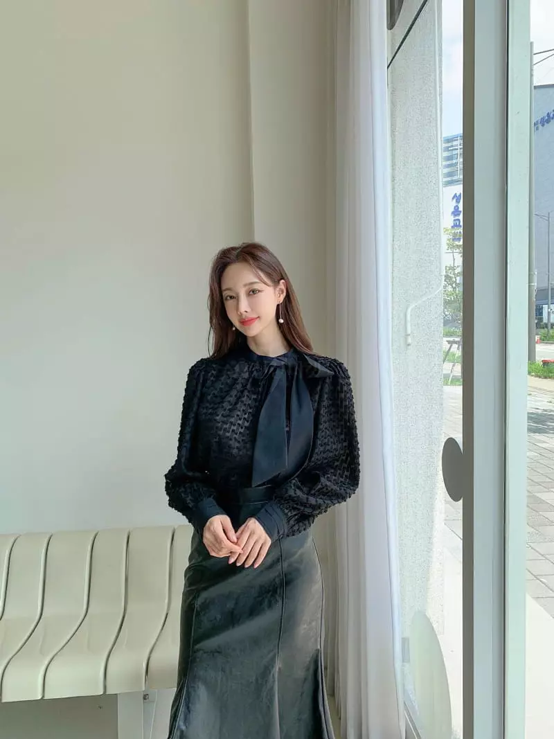Vincent - Korean Women Fashion - #womensfashion - Muse Blouse - 8