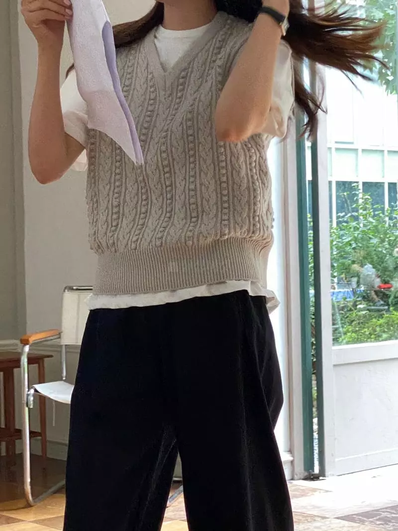 Vineyard - Korean Women Fashion - #momslook - Brick S Pain  V Knit Tee - 3