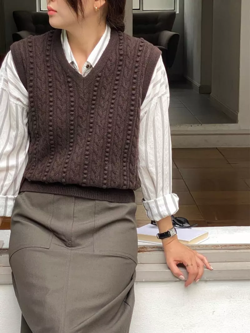 Vineyard - Korean Women Fashion - #momslook - Brick S Pain  V Knit Tee - 9