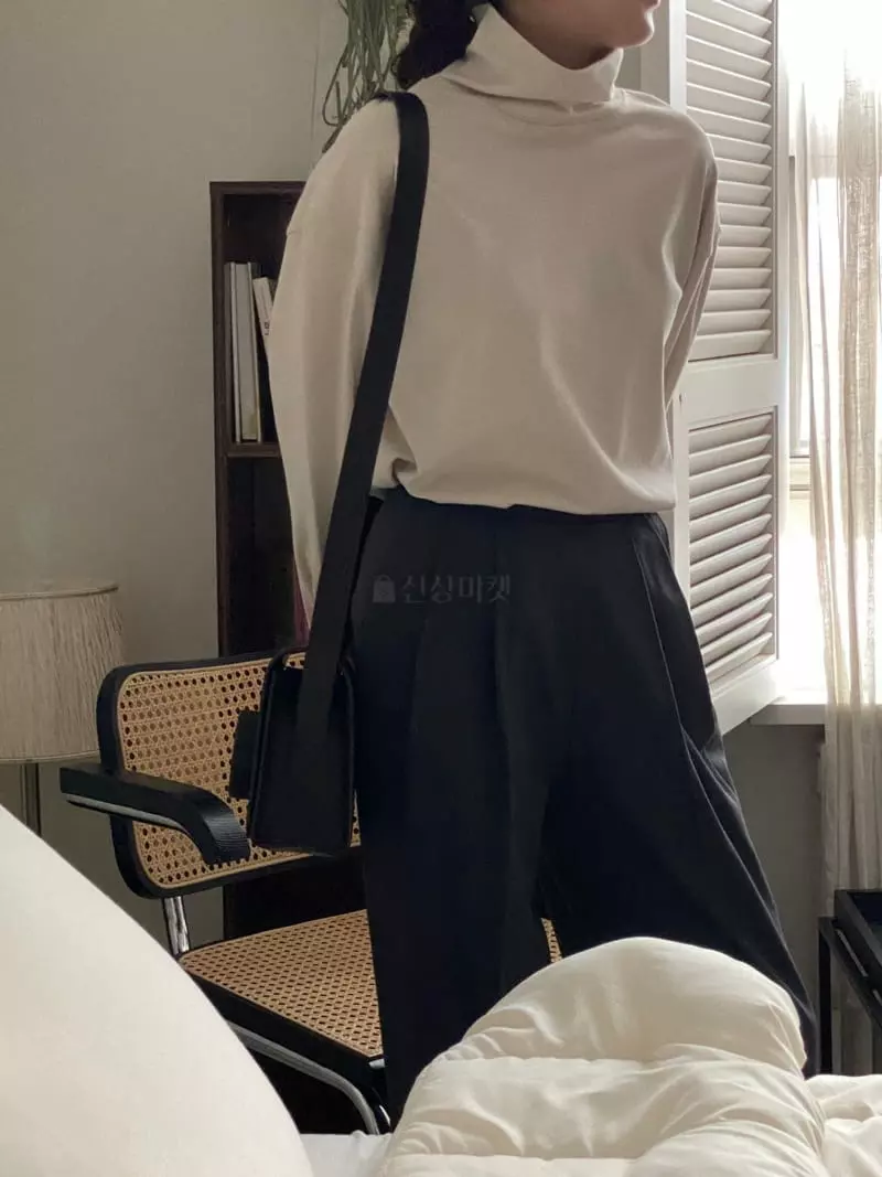 Vineyard - Korean Women Fashion - #thelittlethings - Mock Silket Tee - 2