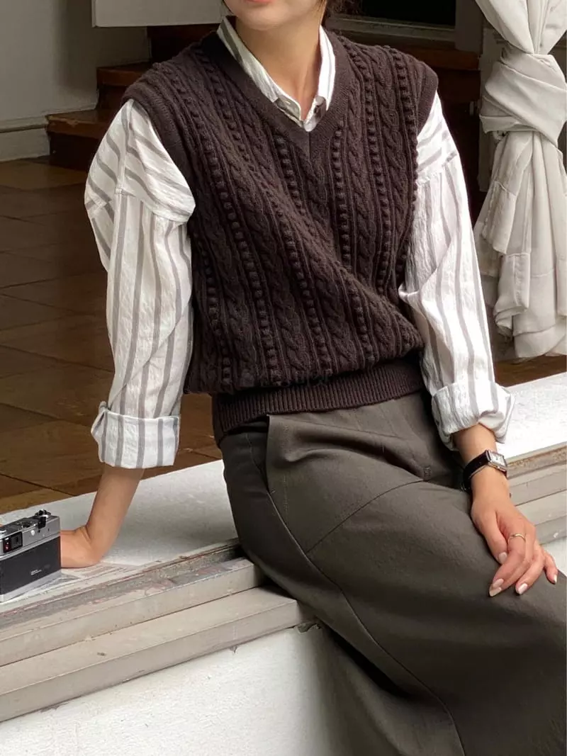 Vineyard - Korean Women Fashion - #womensfashion - Brick S Pain  V Knit Tee - 8