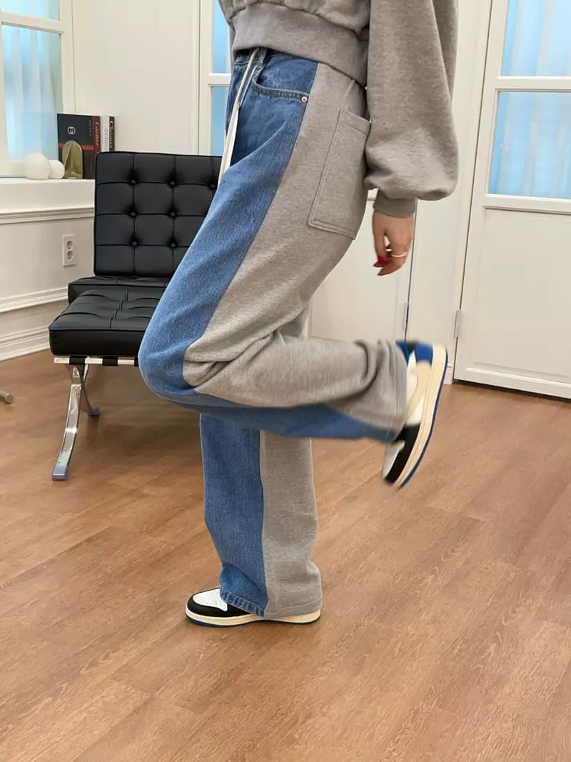 Want - Korean Women Fashion - #momslook - Gguanggu Jeans - 9