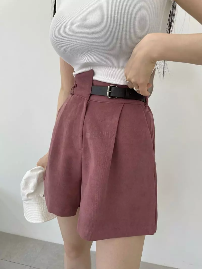 Want - Korean Women Fashion - #restrostyle - Peach Belt Shorts - 3
