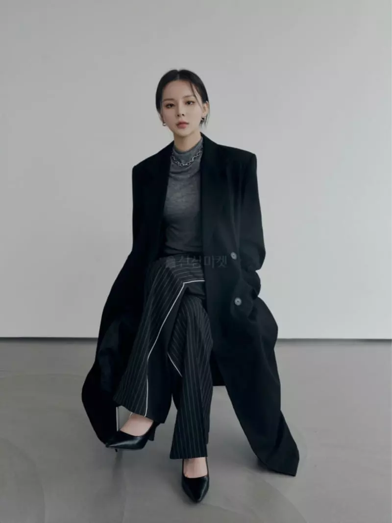 Want - Korean Women Fashion - #momslook - Baton Long Coat - 4