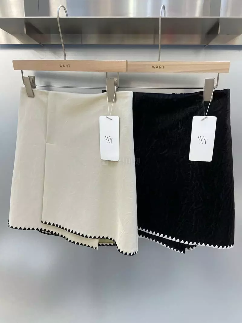 Want - Korean Women Fashion - #womensfashion - Rinkle Skirt