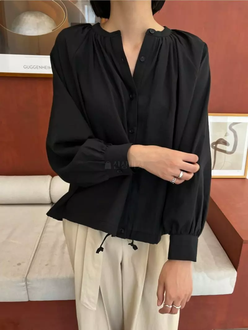 Waterbar - Korean Women Fashion - #momslook - Lowl Shirring Blouse - 3
