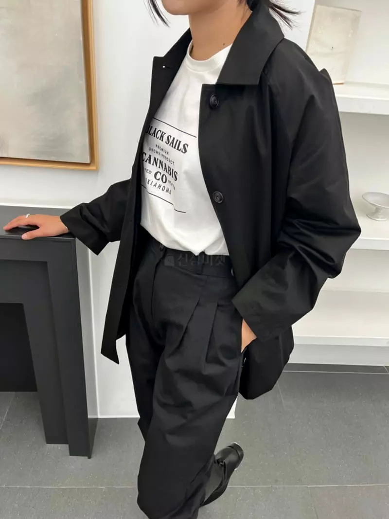 Waterbar - Korean Women Fashion - #shopsmall - Lio Half Jacket - 5