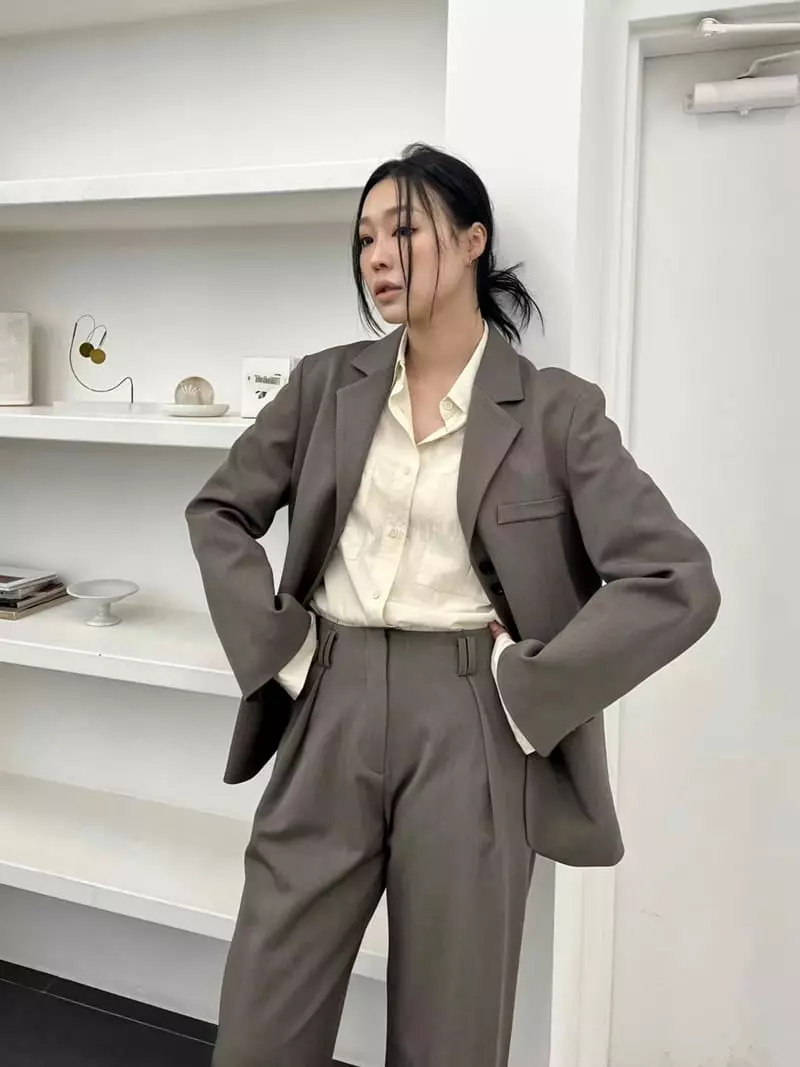 Waterbar - Korean Women Fashion - #vintagekidsstyle - Mini Button Jacket - 5