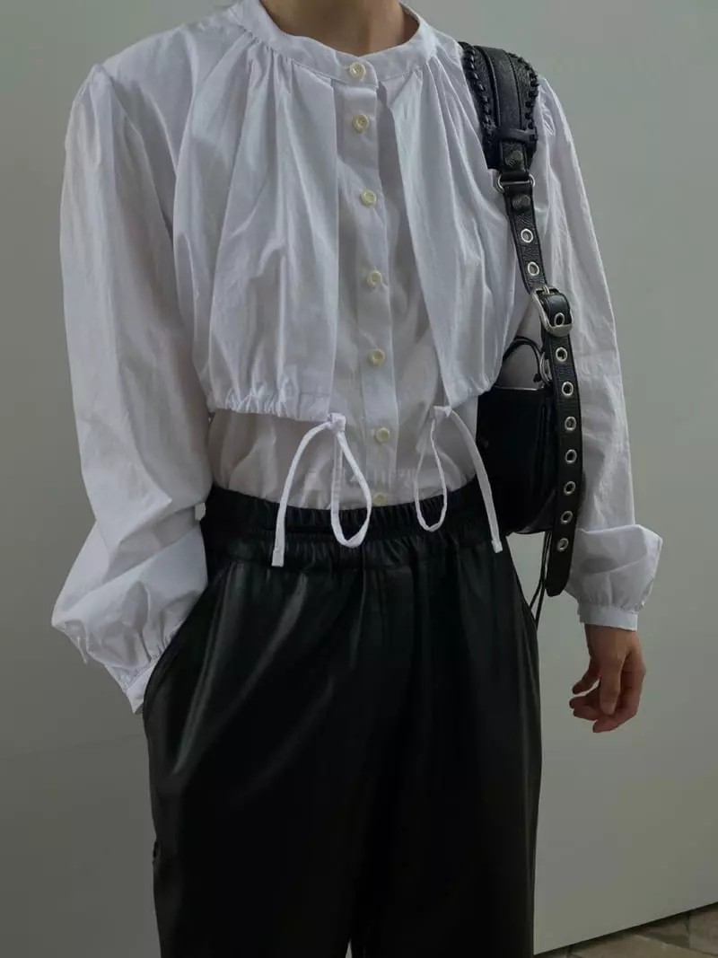We Are - Korean Women Fashion - #momslook - Bebe Shirring Blouse - 3