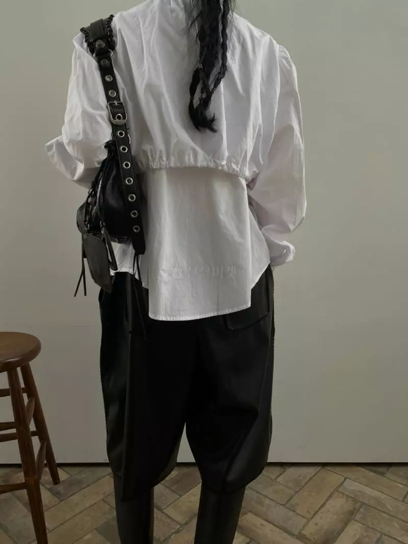 We Are - Korean Women Fashion - #momslook - Bebe Shirring Blouse - 5