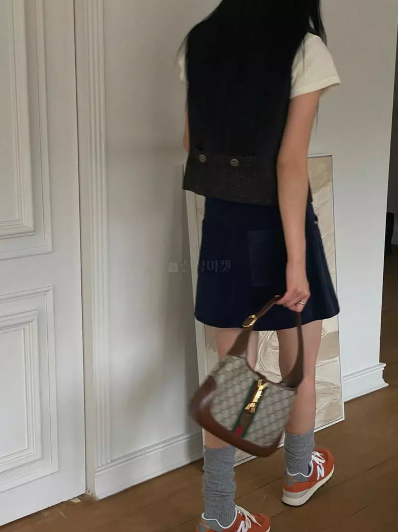 We Are - Korean Women Fashion - #vintagekidsstyle - Perin Vest - 3