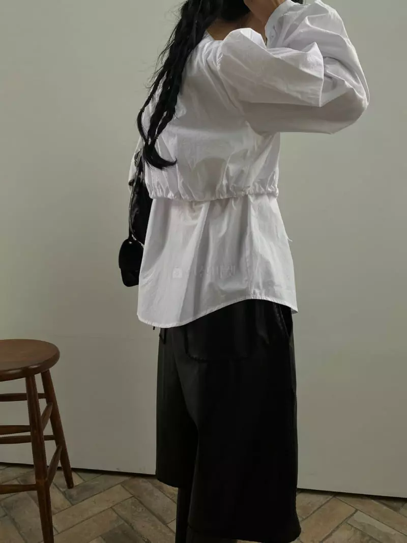 We Are - Korean Women Fashion - #momslook - Bebe Shirring Blouse - 4