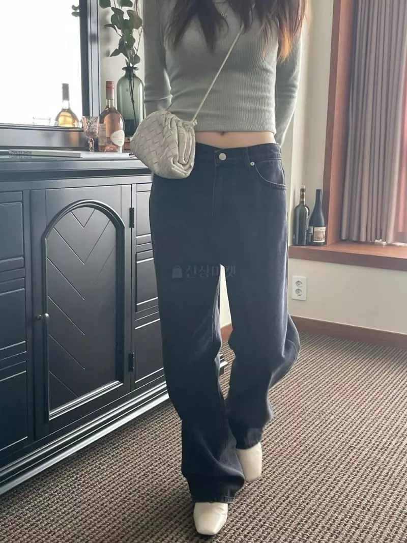 Well Row - Korean Women Fashion - #momslook - Black Straight Denim Jeans - 5