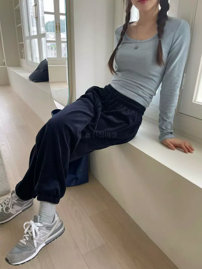 Well Row - Korean Women Fashion - #momslook - New Angora U Neck Tee