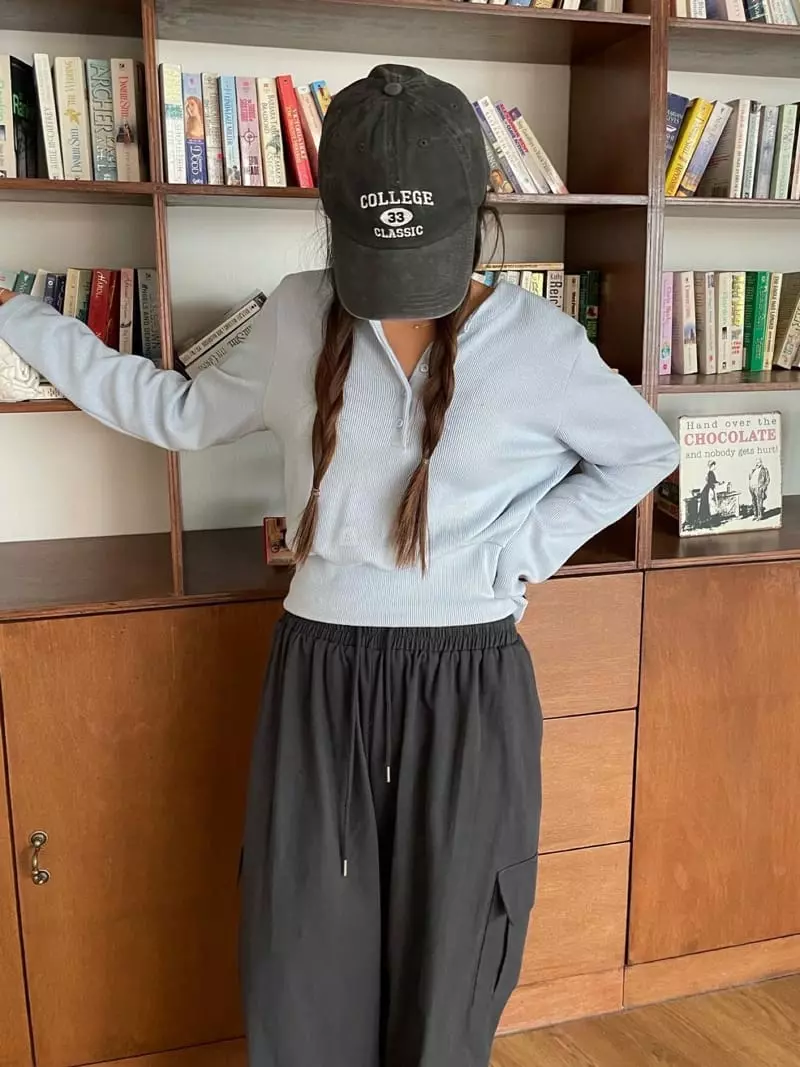 Well Row - Korean Women Fashion - #vintagekidsstyle - Rib Button Sweatshirt - 4