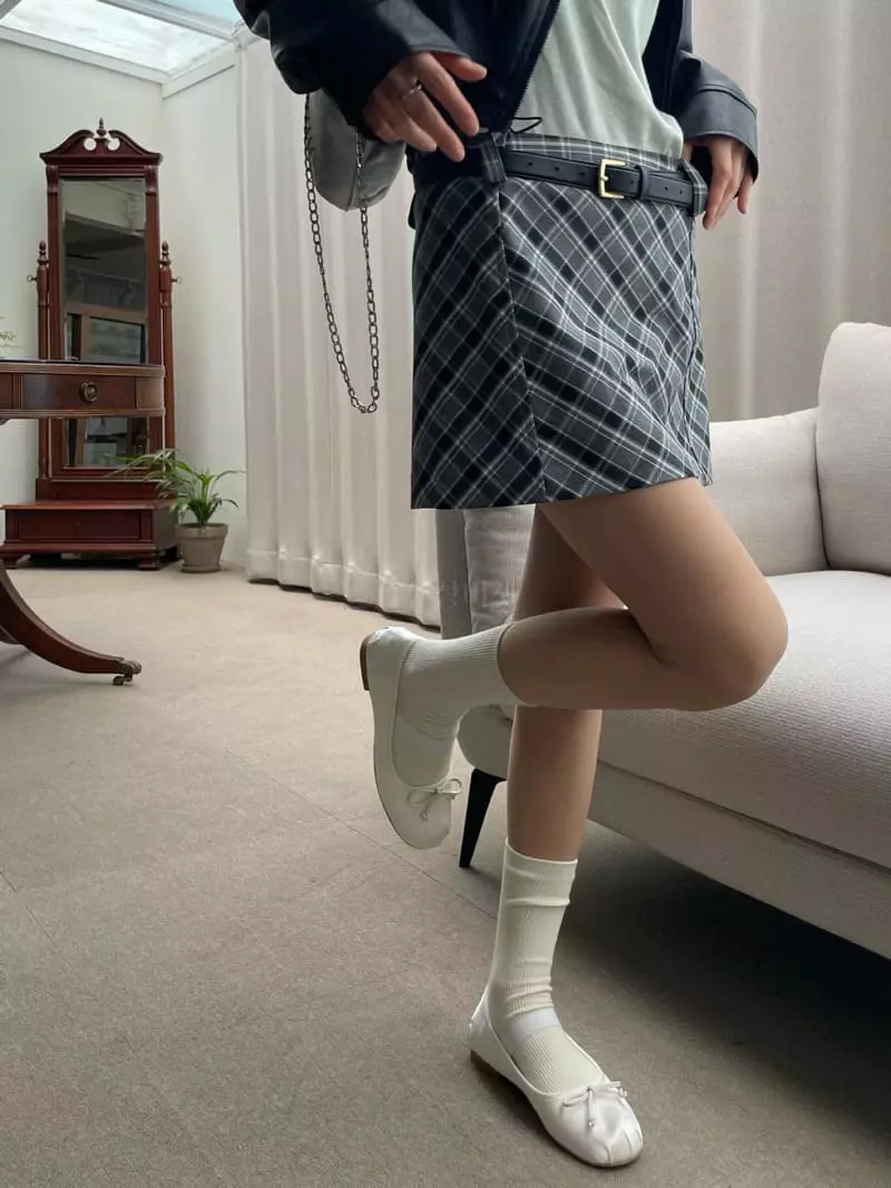 Well Row - Korean Women Fashion - #shopsmall - Check Slit Mini Skirt - 2