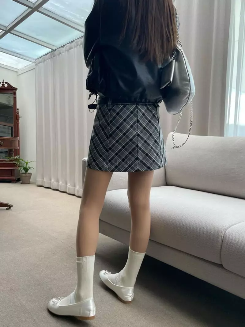 Well Row - Korean Women Fashion - #thatsdarling - Check Slit Mini Skirt - 3