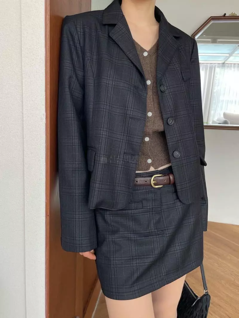 Well Row - Korean Women Fashion - #thatsdarling - Check Three Button Jacket - 2