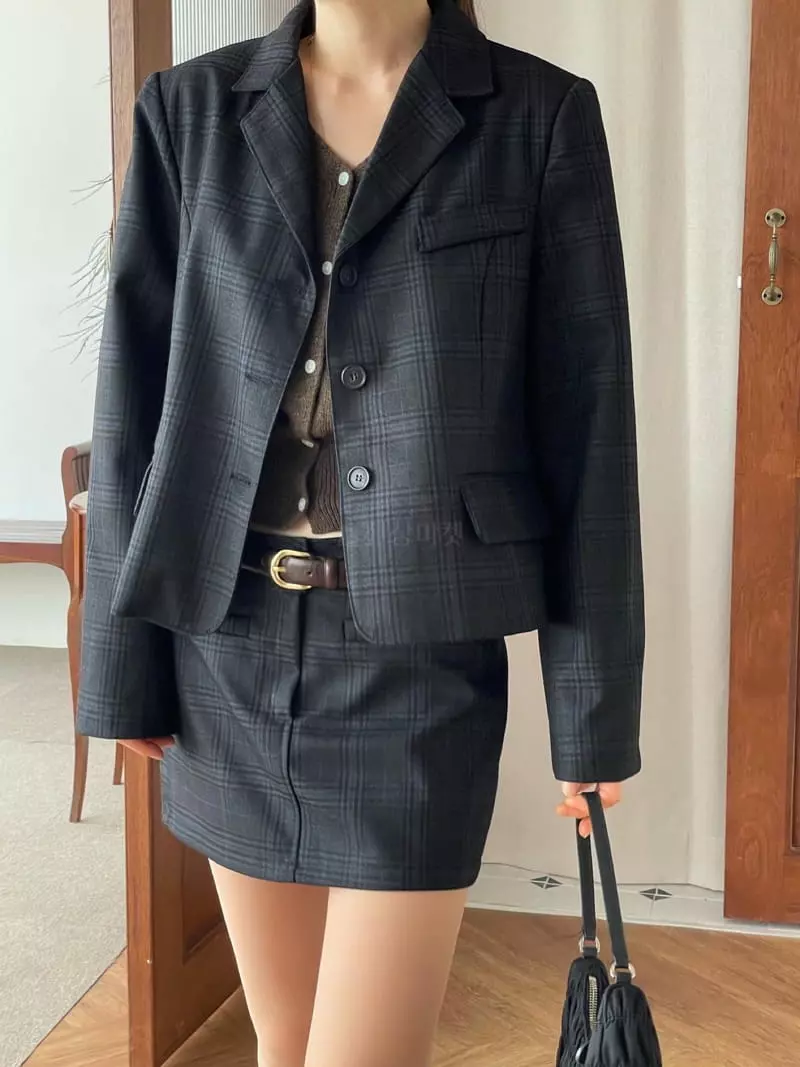 Well Row - Korean Women Fashion - #thelittlethings - Check Low Mini Skirt - 2