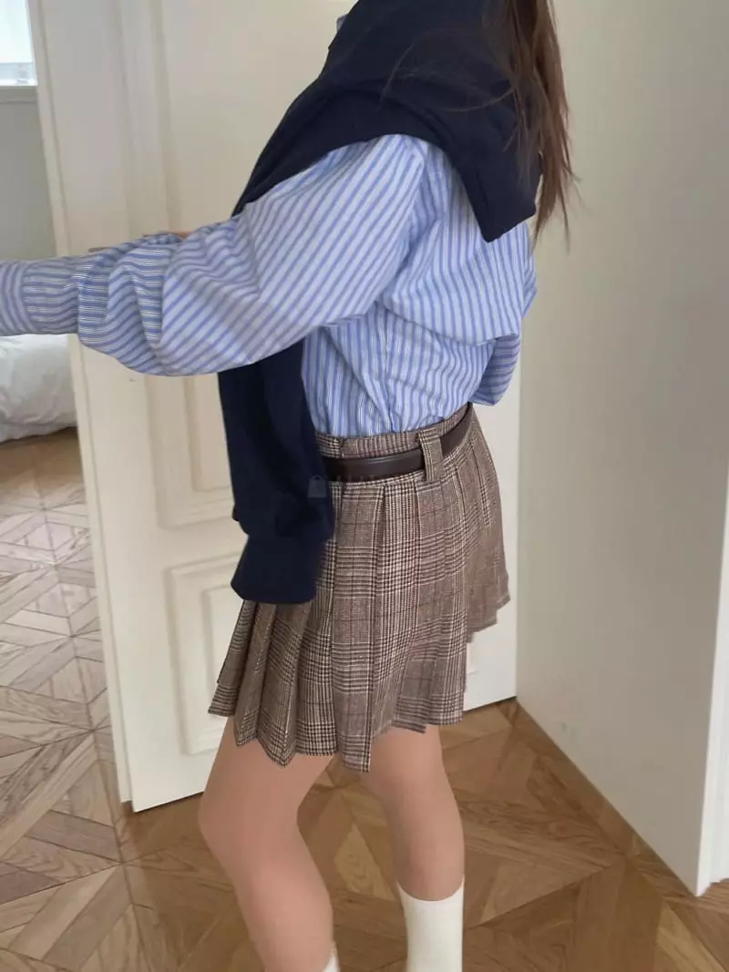 Well Row - Korean Women Fashion - #vintageinspired - Stripes Standard Shirt