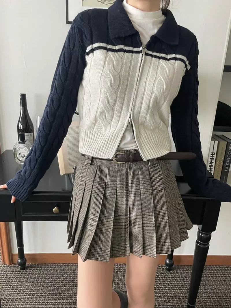 Well Row - Korean Women Fashion - #womensfashion - Mini Color Cable Zip-up - 2