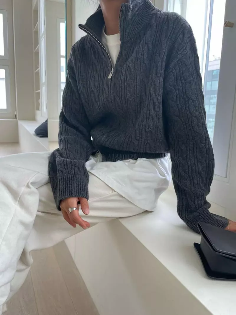 Well Row - Korean Women Fashion - #womensfashion - Mue Cable Zip-up Cardigan - 2