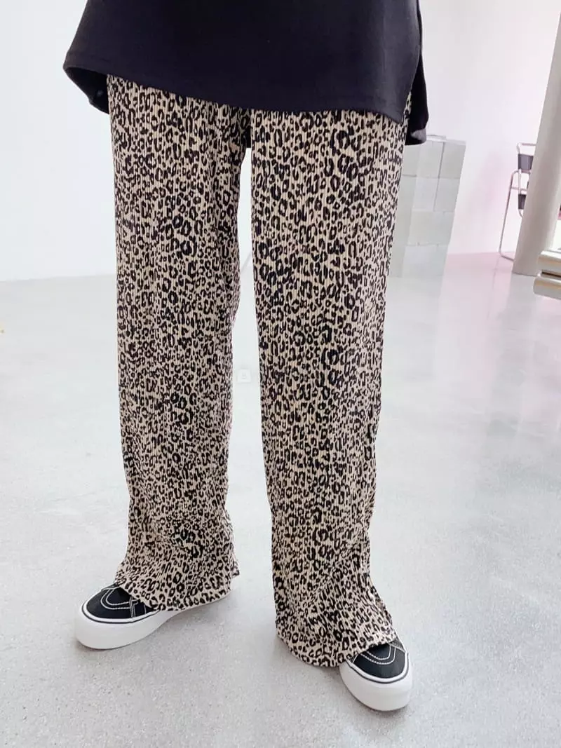 Zipper - Korean Women Fashion - #momslook - Leopard Pleats Pants - 5