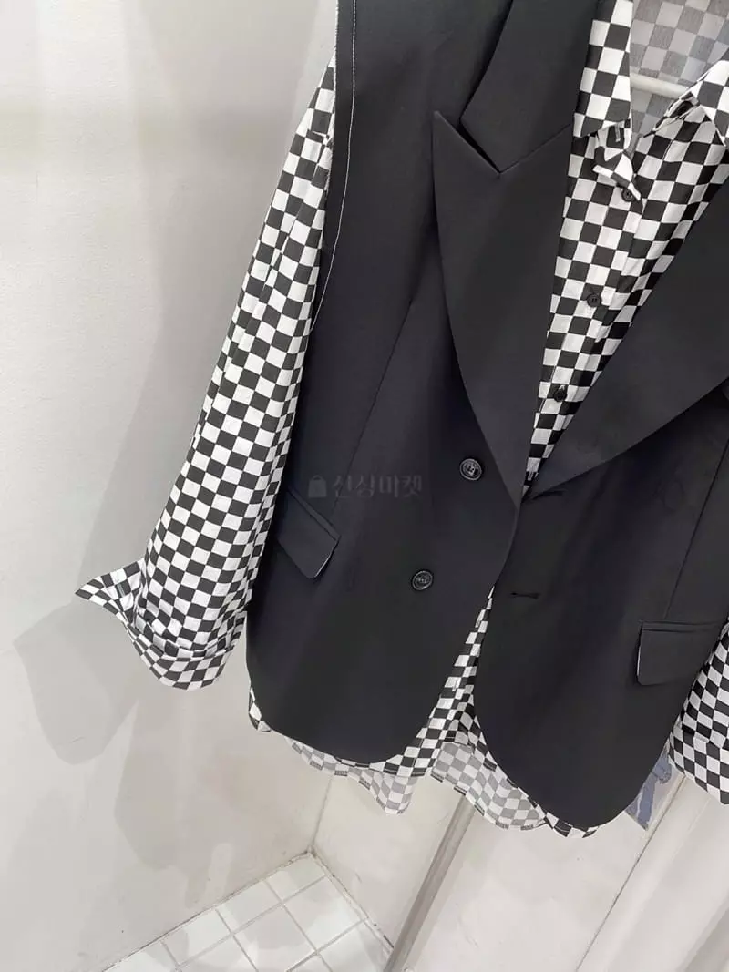 Zipper - Korean Women Fashion - #momslook - Pocket Long Vest - 3