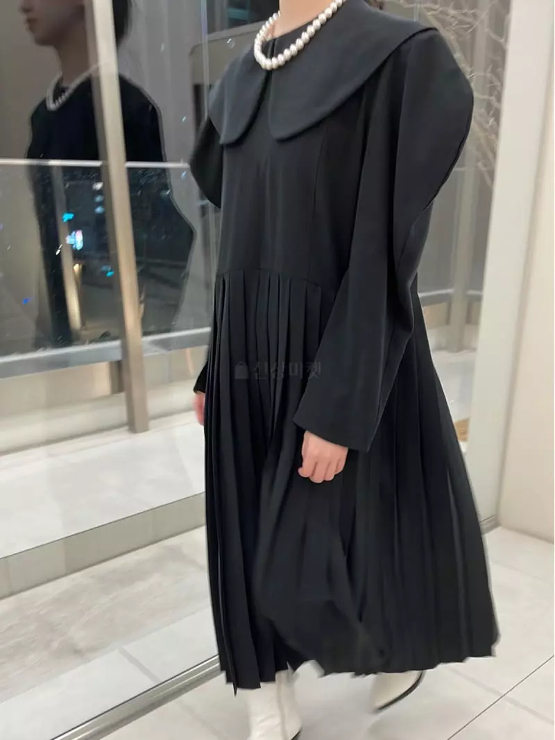 Zipper - Korean Women Fashion - #momslook - Round Puff One-piece - 10