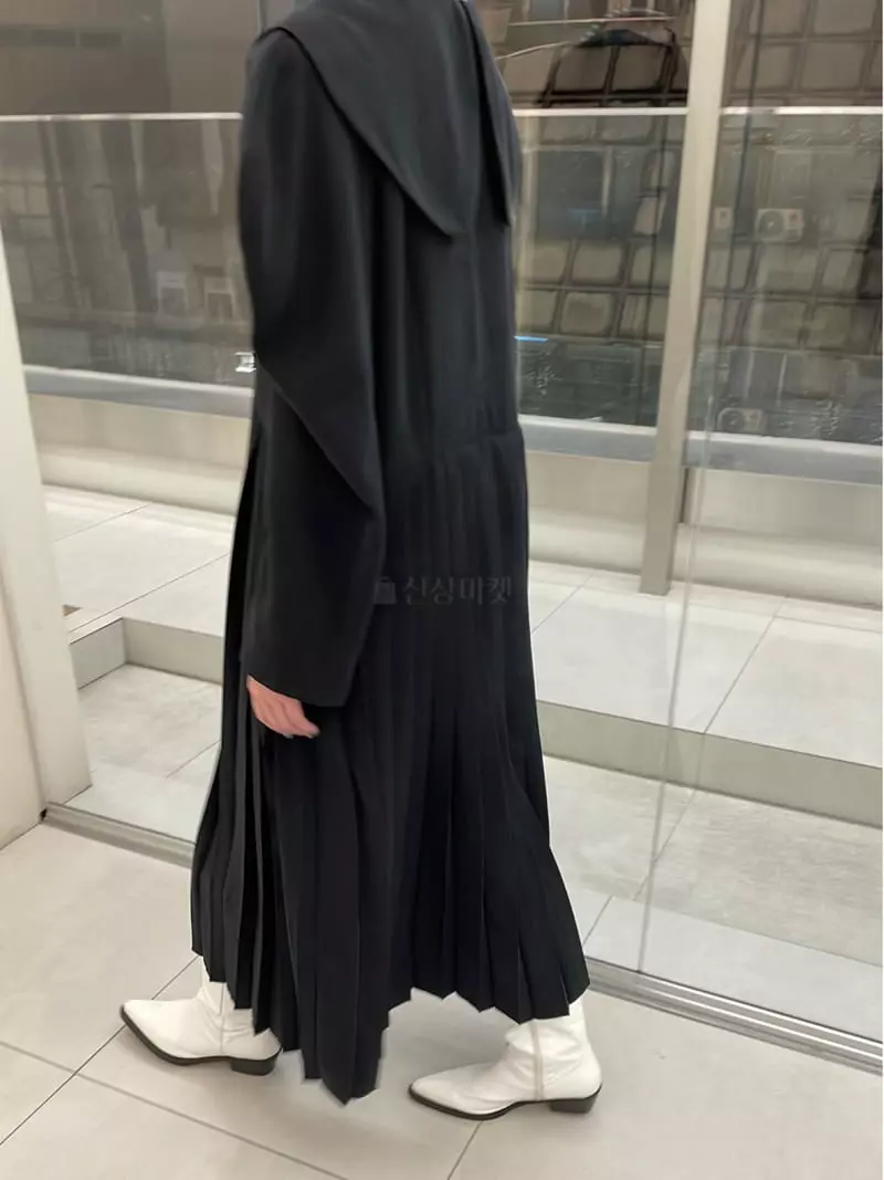 Zipper - Korean Women Fashion - #momslook - Round Puff One-piece - 12