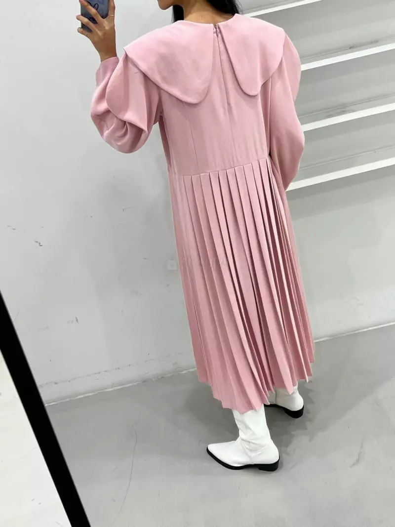 Zipper - Korean Women Fashion - #momslook - Round Puff One-piece - 2