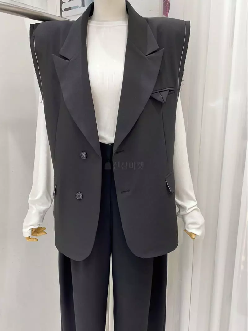 Zipper - Korean Women Fashion - #womensfashion - Pocket Long Vest - 12