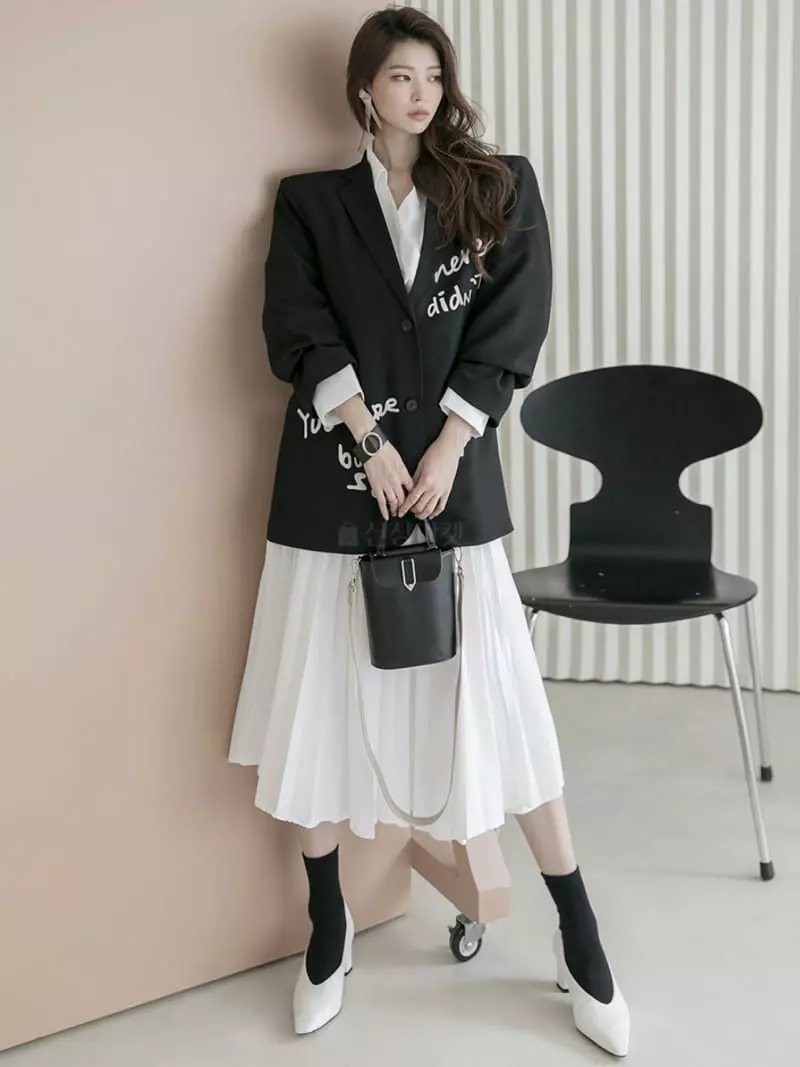 Zipper - Korean Women Fashion - #womensfashion - Lettering Jacket