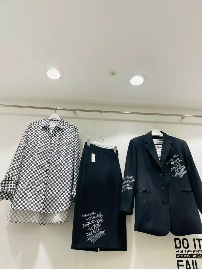Zipper - Korean Women Fashion - #womensfashion - Style Jacket - 12