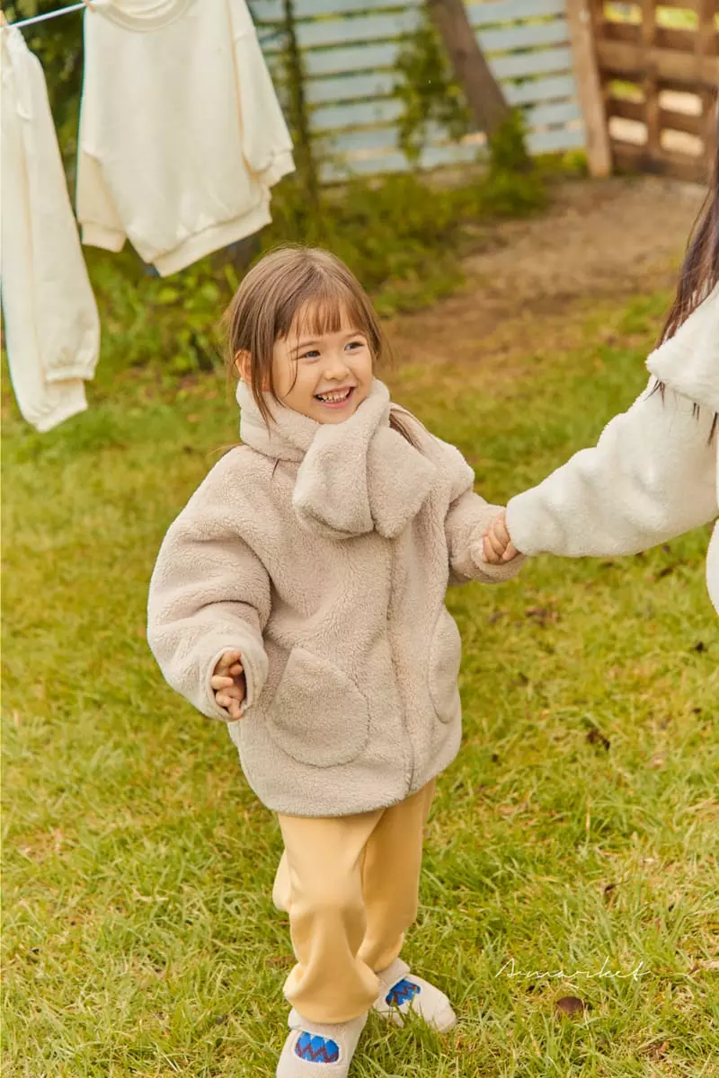 a-Market - Korean Children Fashion - #kidsshorts - Milk Fleece Muffler - 4