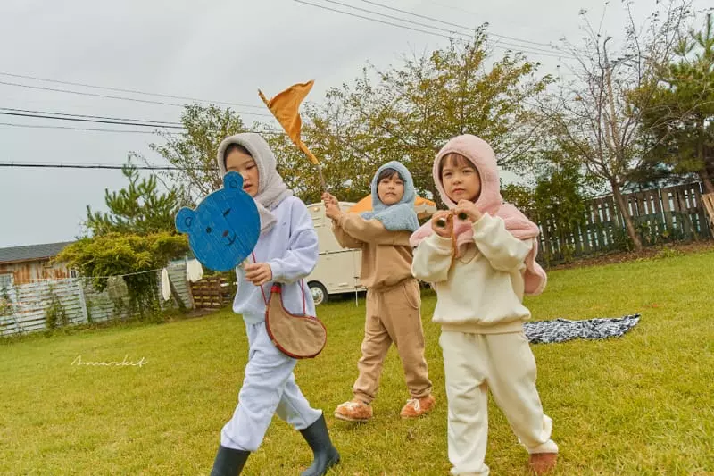 a-Market - Korean Children Fashion - #kidsstore - Milk Fleece Cape - 3