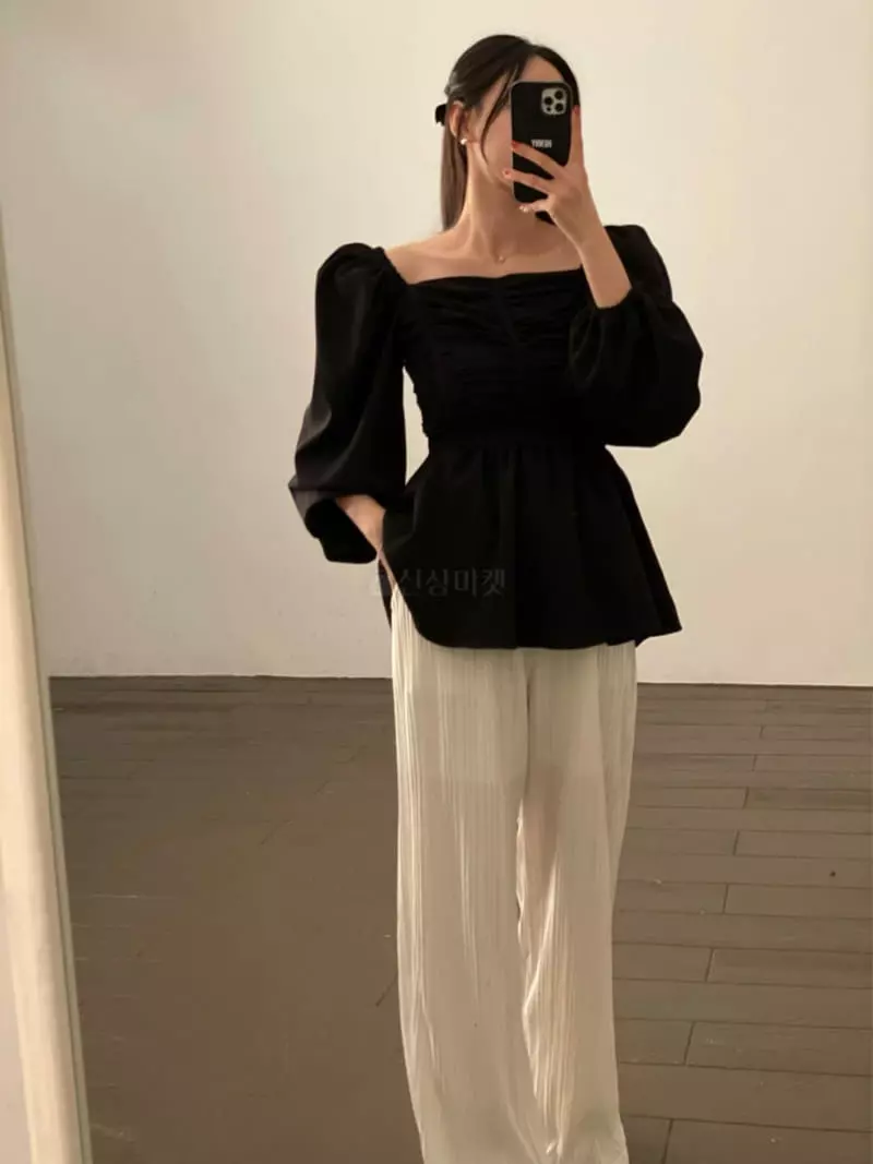 140 Avenue - Korean Women Fashion - #momslook - Liy Shirring Blouse - 2