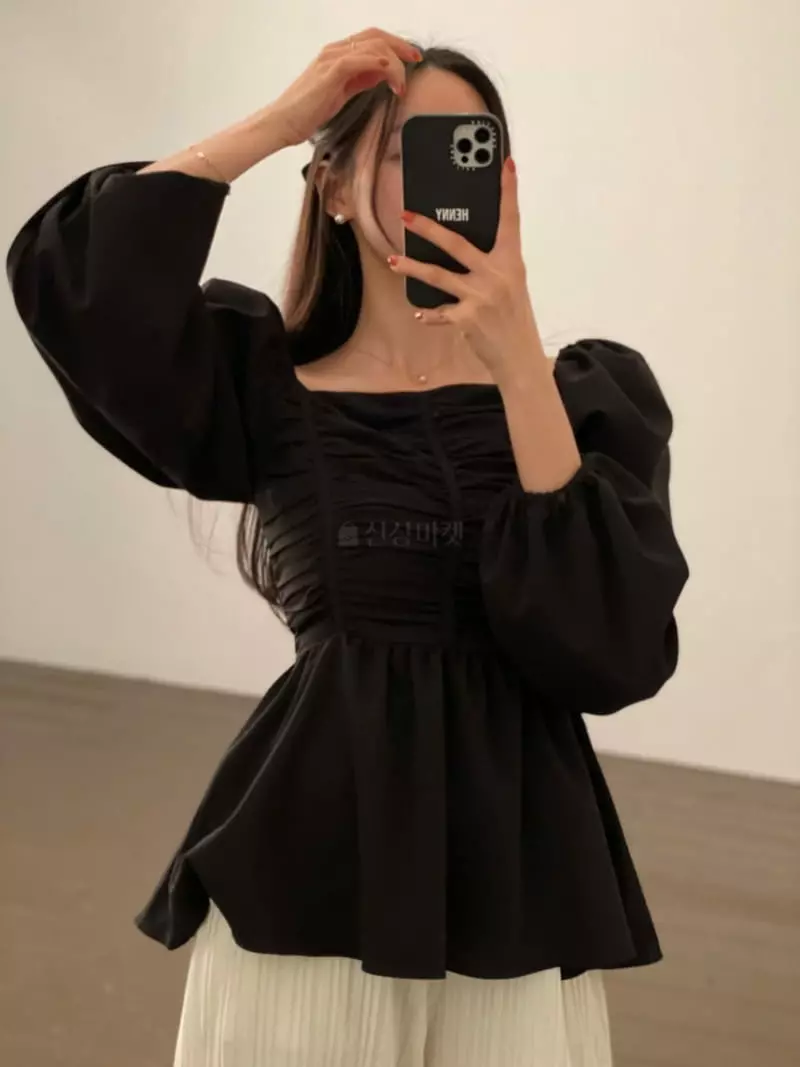 140 Avenue - Korean Women Fashion - #momslook - Liy Shirring Blouse - 3