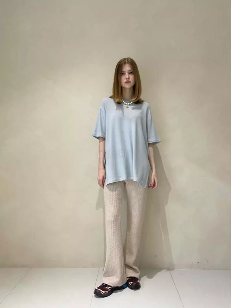 140 Avenue - Korean Women Fashion - #restrostyle - Fleece Loe Slit Tee - 5
