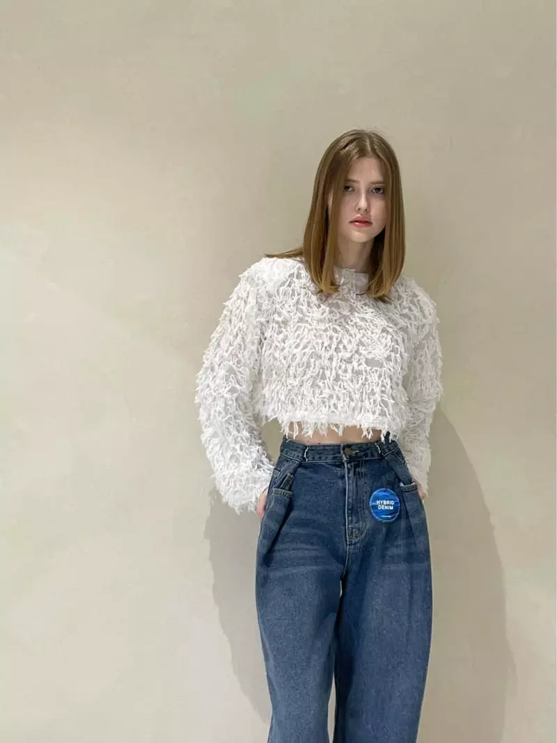 140 Avenue - Korean Women Fashion - #romanticstyle - Crop Tee