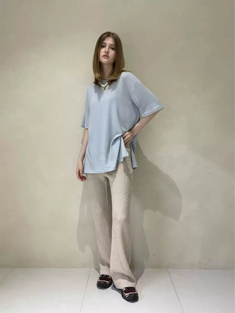 140 Avenue - Korean Women Fashion - #vintageinspired - Fleece Loe Slit Tee - 2