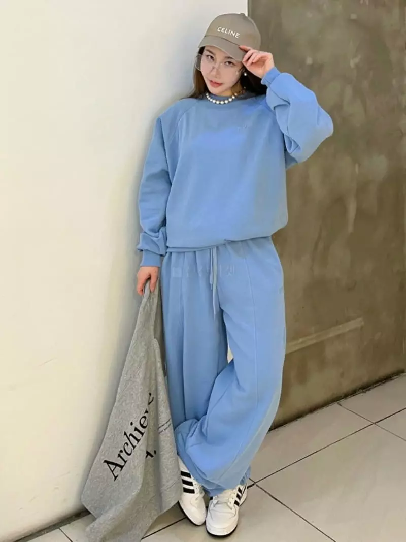 140 Avenue - Korean Women Fashion - #momslook - Cellin Sweatshirt - 4